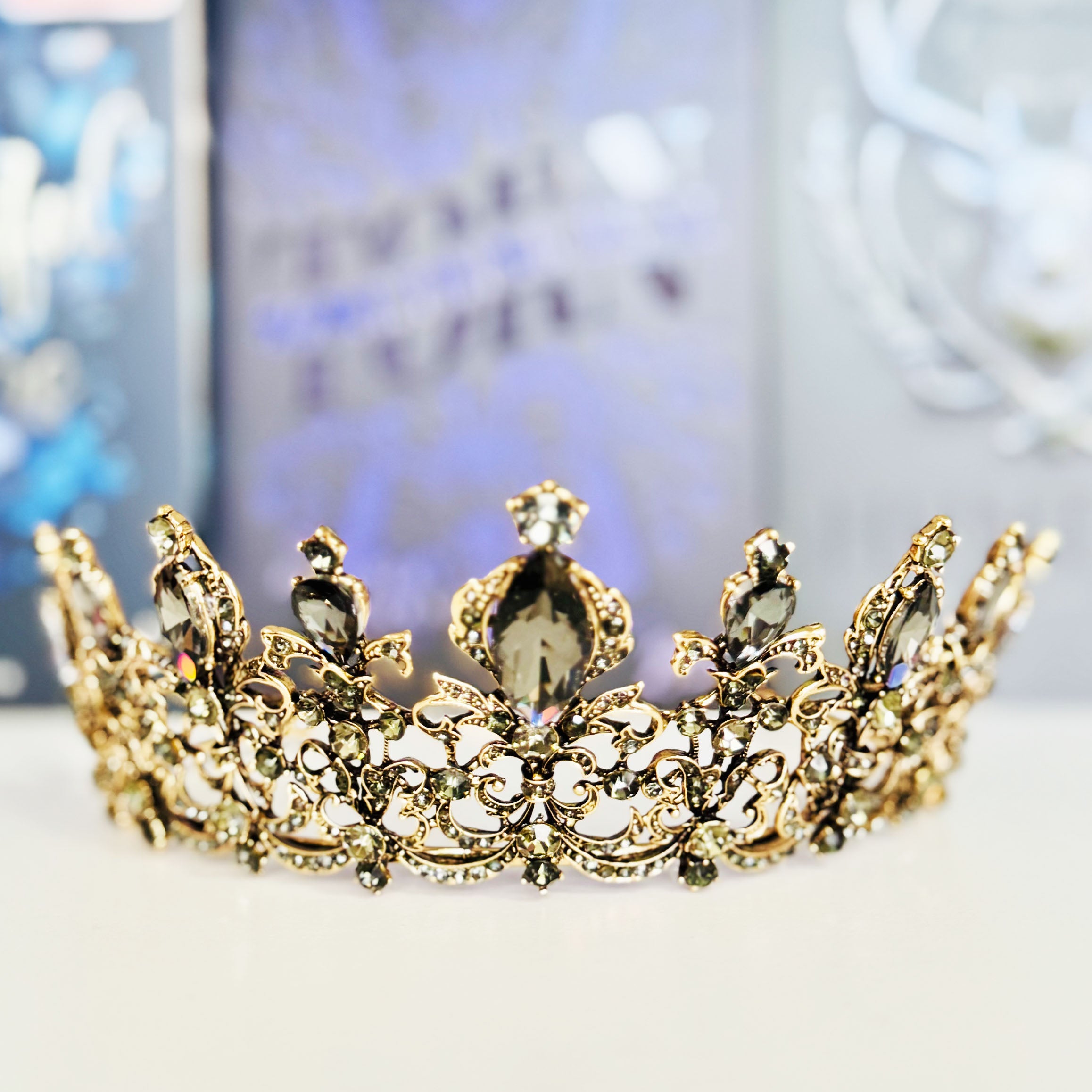 "Dark King" Gold Krone